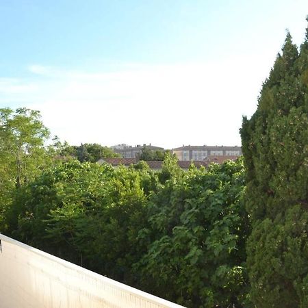 Appartement Lumineux Et Calme Avec Terrasse アヴィニョン エクステリア 写真