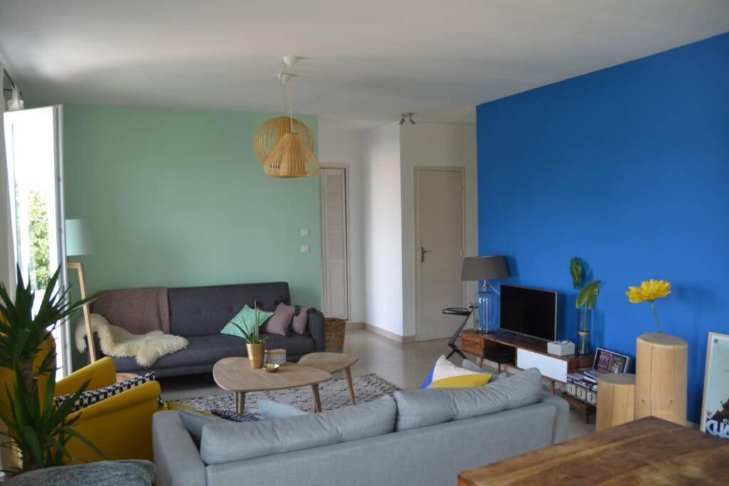 Appartement Lumineux Et Calme Avec Terrasse アヴィニョン エクステリア 写真